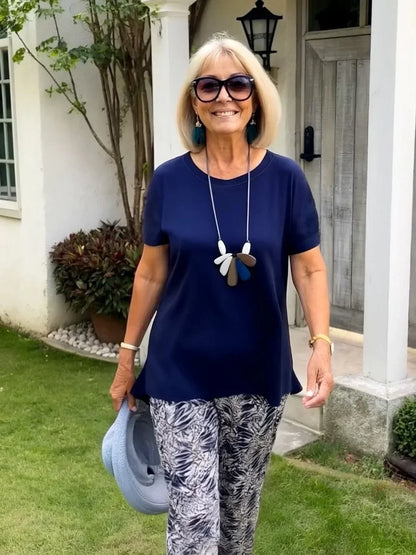 Fleur | Ensemble confortable avec t-shirt uni et pantalon imprimé pour femme