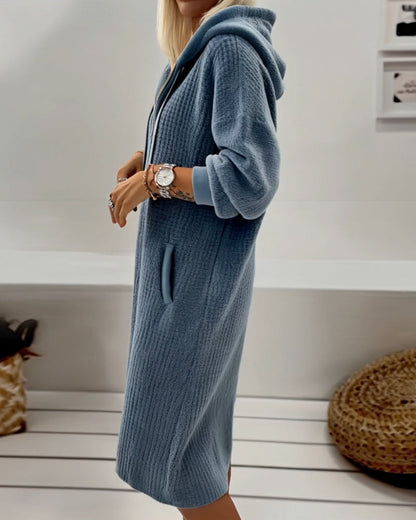 Léopoldine | Robe en Polaire à Capuche et Coupe Détente